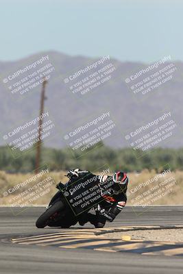 media/Oct-13-2025-Moto Forza (Mon) [[a66d839500]]/2-A Group/Session 3 (Turn 16)/